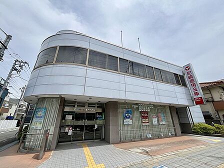 尼崎信用金庫香櫨園支店 徒歩2分。 100m