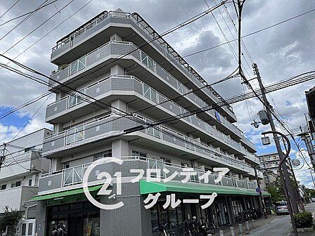 資金計画や住宅ローンのしくみなど、購入前に知っておきたいことをわかりやすくご説明しています。まずはお気軽にお問い合わせください