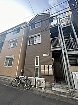 ウイング西横浜  ｜ 神奈川県横浜市西区中央2丁目（賃貸アパート1R・3階・18.42㎡） その1