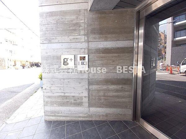 ジープラス