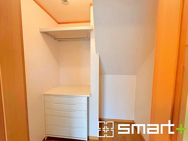 収納 足立区伊興1丁目