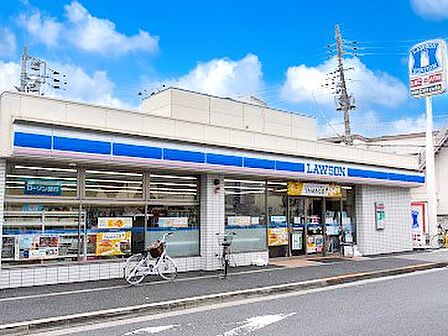 コンビニ 400m ローソン 足立中央本町五丁目店