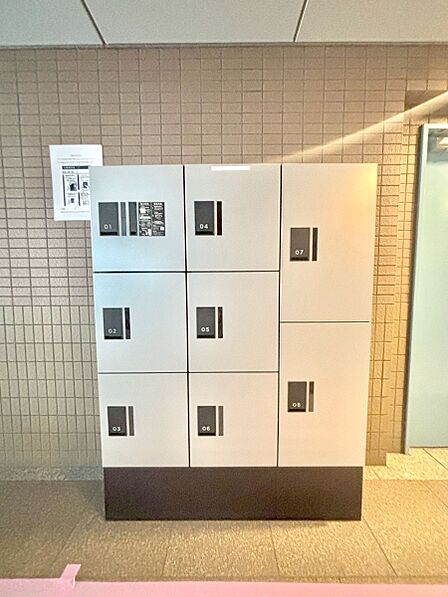 宅配BOX完備で不在の時もお荷物を受け取れます