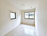 子供部屋：子ども部屋にぴったりの明るい空間。
