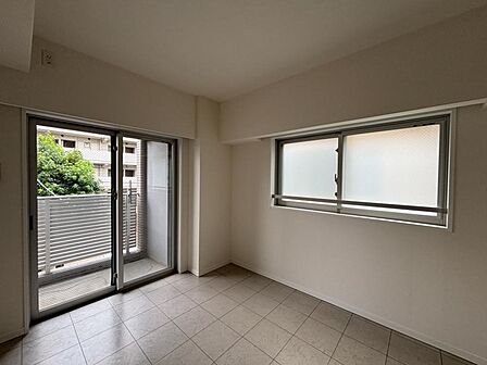 爽やかな日差しがお部屋全体を優しく包み込んでくれます