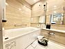 浴室：落ち着いた雰囲気でゆっくりお寛ぎいただけるバスルーム