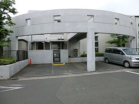 幼稚園・保育園 800m 久米川保育園