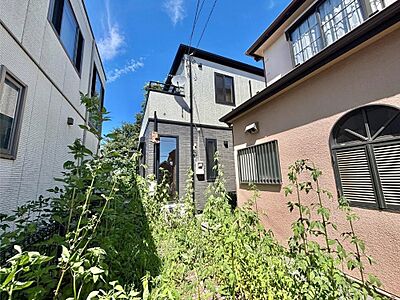 外観:たっぷりの陽光と心地よい風が舞い込む住まい 外観:たっぷりの陽光と心地よい風が舞い込む住まい