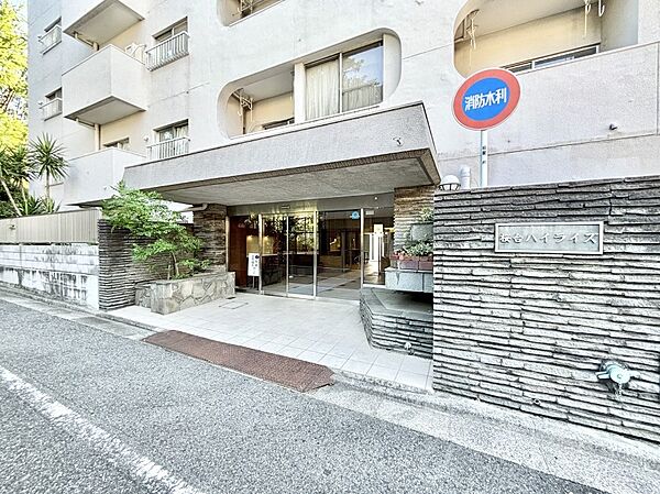 エントランスを拡大表示