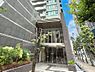 エントランス：外観 綺麗なエントランスは、居住者を優しく迎えいれてくれます  