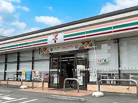 コンビニ 140m セブン-イレブン 小平花小金井4丁目店