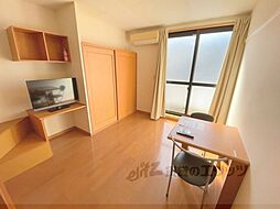 レオパレスＴＫすずめ 109 1階1Kのリビング/ダイニング