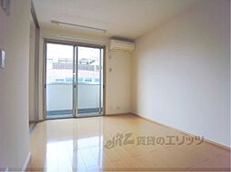 セヴェルＳｅｔａIV 3階1DKのリビング/ダイニング