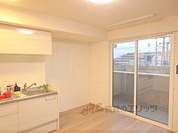 JR湖西線 堅田駅 徒歩7分の賃貸アパート 3階1LDKのリビング/ダイニング