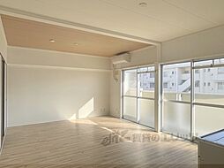 JR北陸本線 田村駅 徒歩30分の賃貸マンション 4階2LDKのリビング/ダイニング