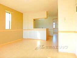 JR東海道・山陽本線 栗東駅 徒歩37分の賃貸アパート 1階2LDKのリビング/ダイニング