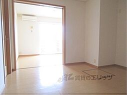 JR草津線 寺庄駅 徒歩17分の賃貸アパート 2階2LDKのリビング/ダイニング