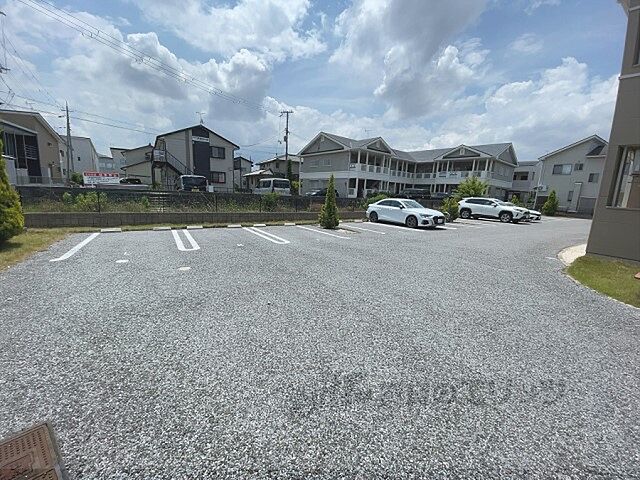 10 / 17