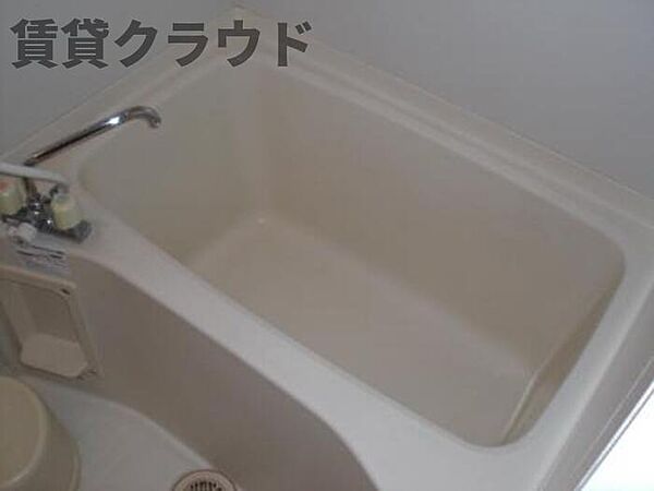 画像4:日々の暮らしに欠かせないお風呂です