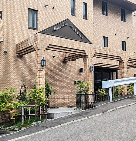 【エントランス】