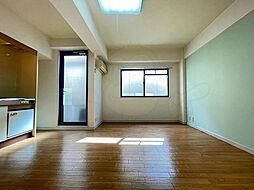 88ビル 4階ワンルームのリビング/ダイニング