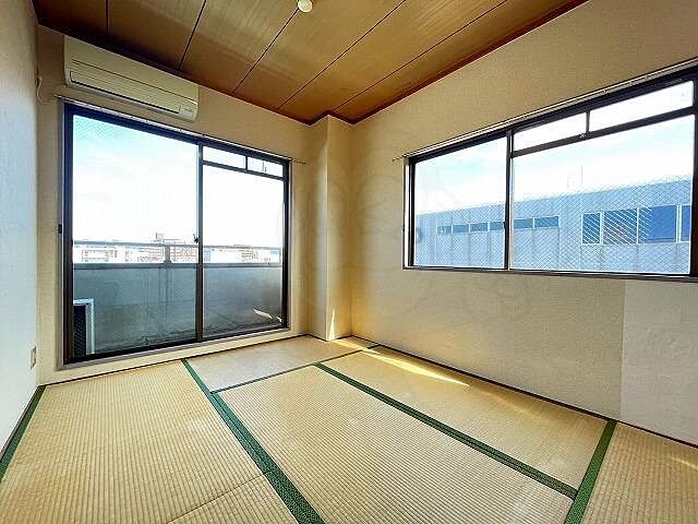寝室