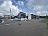 外観：前面道路