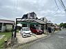 駐車場：駐車スペースは並列で2台可能です！電動式のカーゲートが付いており、大切なお車を守ります◎