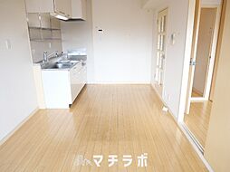 ファミール八代 305 3階2LDKのリビング/ダイニング