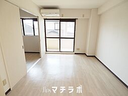 エポラール白壁 304 3階1LDKのリビング/ダイニング