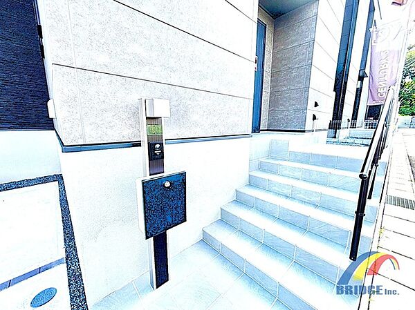 玄関を拡大表示
