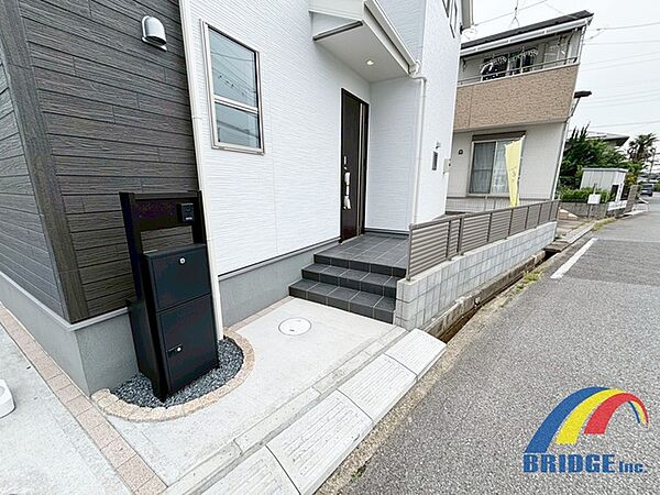 玄関を拡大表示