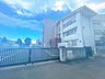 周辺：【周辺環境】亘理町立逢隈小学校までまで1600ｍ（徒歩約20分）と日々の通学で足腰が鍛えられますよ。