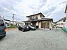 駐車場：【リフォーム済み】外観別アングルです。広々としています。