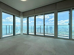 約17畳のリビングは眺望良好で開放感があります！