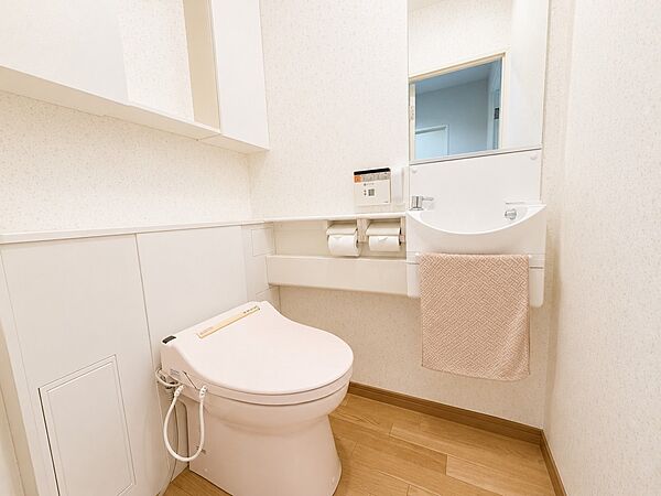 トイレを拡大表示