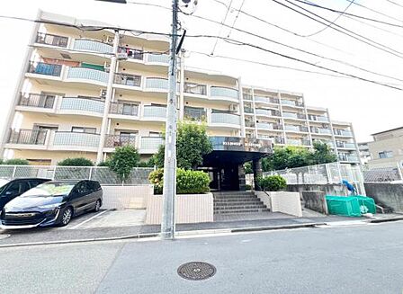外観正面写真です。