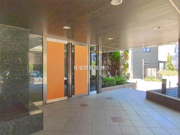 エントランスを拡大表示