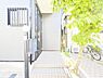 玄関：いつも気持ちよくご家族を迎えられる玄関です。