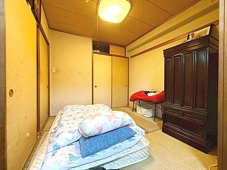 和室スペースです。畳のお部屋は寛げる空間ですね。