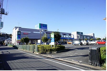 FUJI 戸室店まで約1060m(徒歩14分)