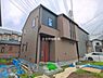外観：前面道路を含めた現地写真です。