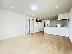 東建座間ハイツ　3号棟 4LDKのリビング/ダイニング