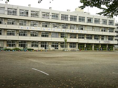 相模原市立宮上小学校まで約660m(徒歩9分)
