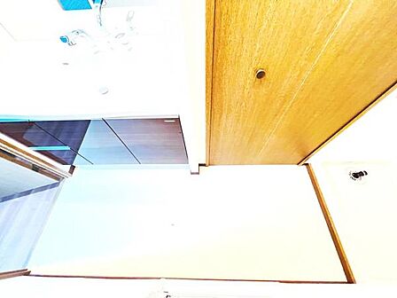 脱衣所は小さなお子様がいるご家庭にも重宝されます。