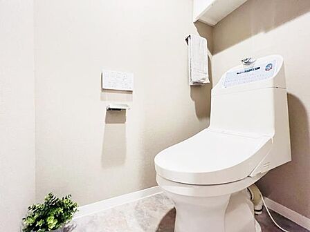 ほっと安らげるトイレ空間です。
