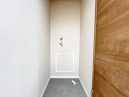 お天気を気にせずお洗濯ができ、室内干し可能です。