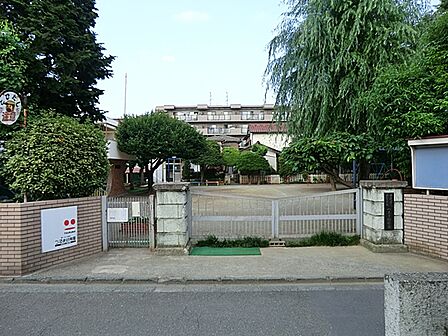 つるま幼稚園まで約110m（徒歩2分）
