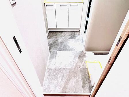 脱衣所は小さなお子様がいるご家庭にも重宝されます。