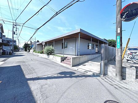 スマイルワールド 保育園まで約40m(徒歩1分)